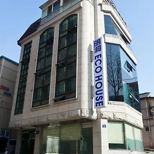 Myeongdong Ecohouse Pensjonat
